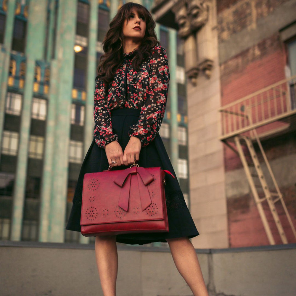 תיק אלגנטי עם פפיון