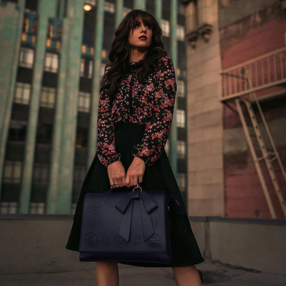 תיק אלגנטי עם פפיון